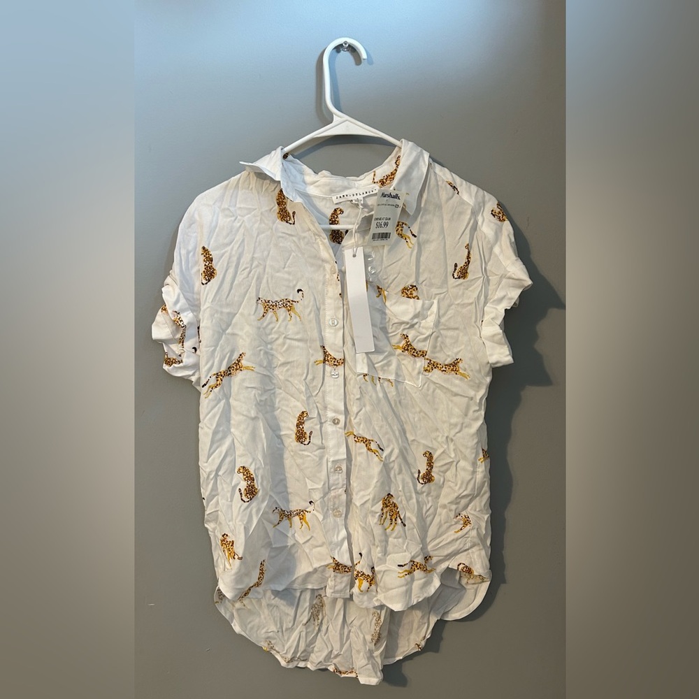 NWT JANE + DELANCEY size small, short sleeve, work blouse.